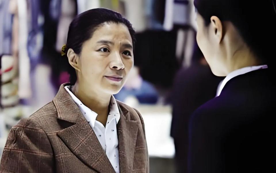 给2025年“进步最大7位女演员”排名，赵丽颖仅第2，第1实至名归