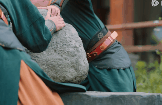 才播1天，收视破3000万，网友：今年唯一让我通宵狂追的复仇爽剧