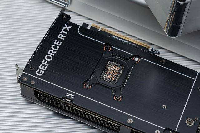 AIPC強實力華碩RTX50系顯卡提供尖端性能！