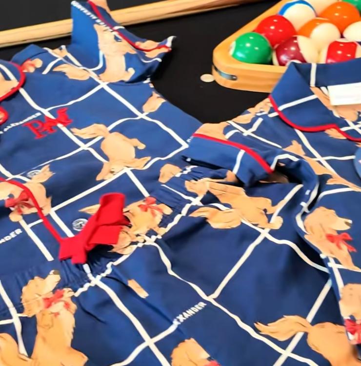 程晓玥孕7月澳洲养胎，婆婆出镜给女儿洗澡，老公在别墅游泳减肥