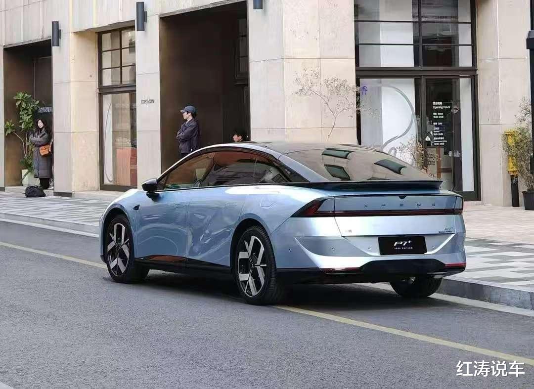 新款小鹏P7+实车现身街头,外观设计更新,纯电/增程动力,会火吗