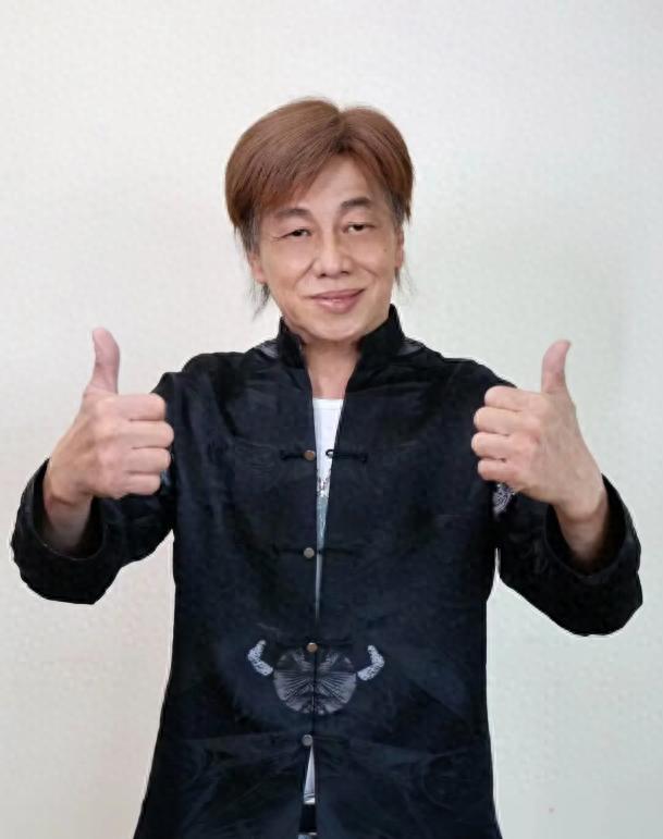 妻子称梁小龙因心脏衰竭去世：抢救6小时后安然告别，享年75岁