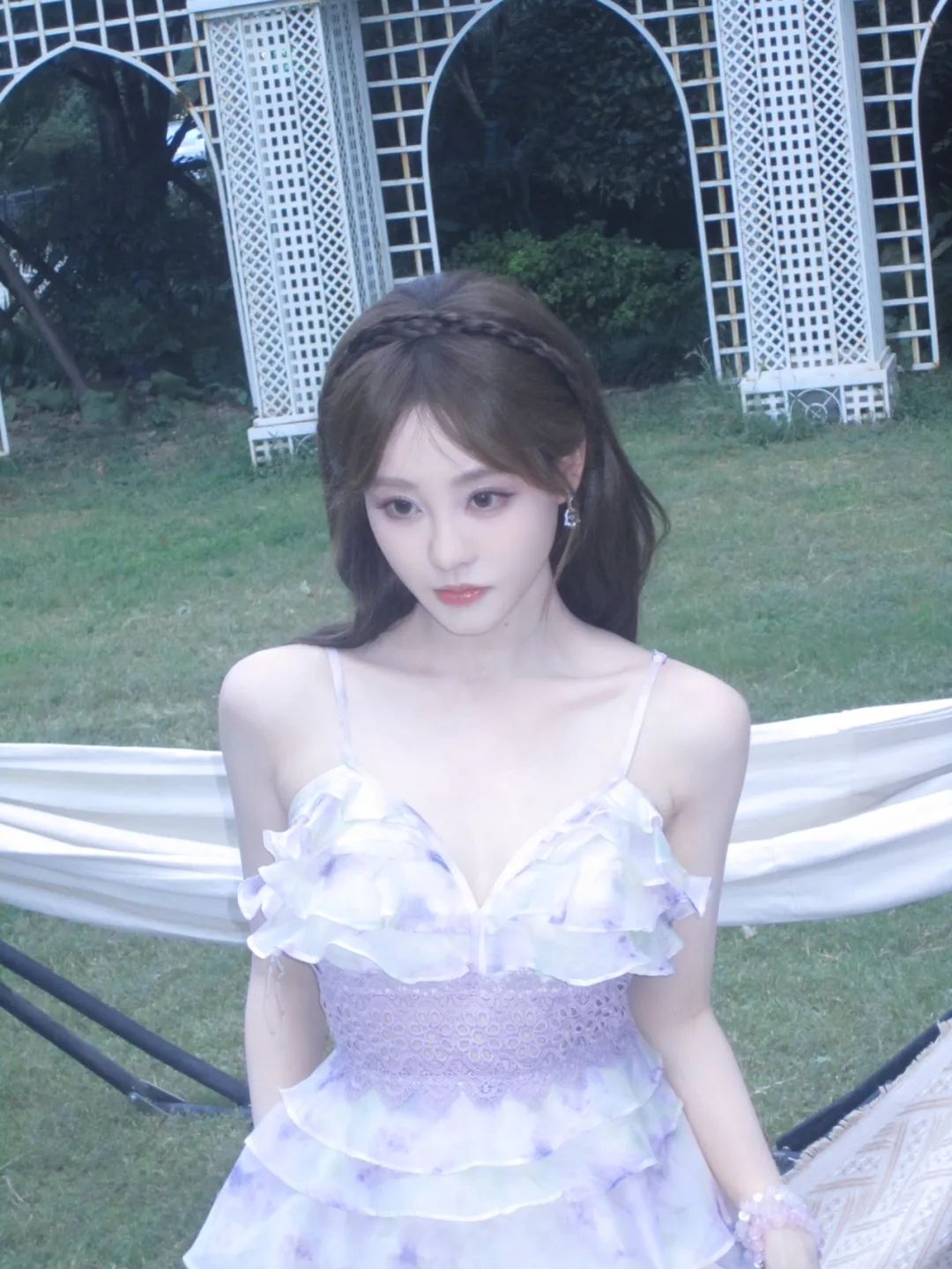 祝绪丹 浅紫色的碎花裙好温柔