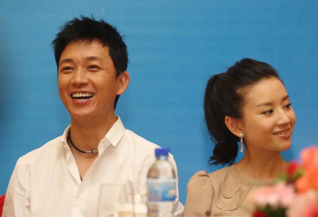 离婚13年后，51岁潘粤明再次官宣喜讯，成为董洁高攀不起的存在！