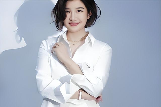 最美军花周冬齐嫁给林永健,今生活幸福