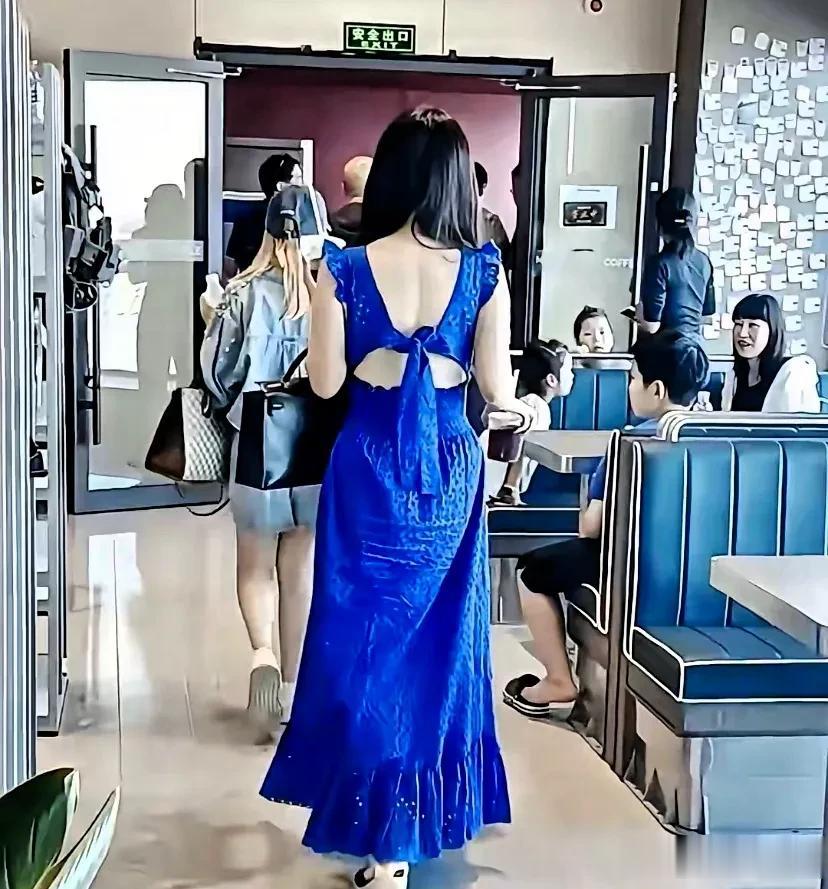 霍思燕45岁“珠圆玉润”现身！幸福肥为何成网友热议焦点