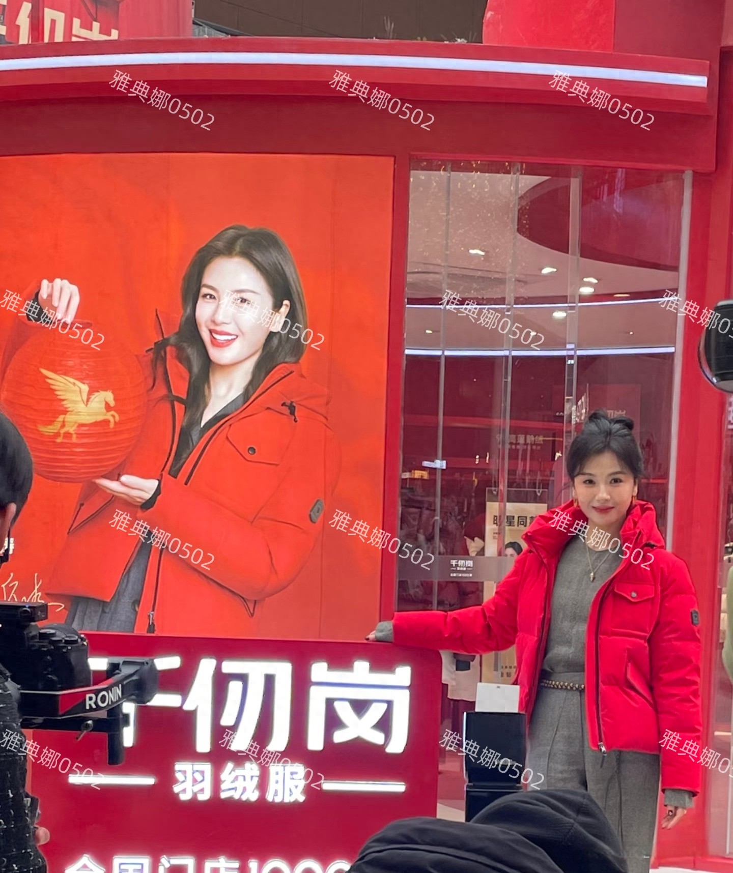 刘涛没有网上夸的那么年轻漂亮，本人皮肤黑身材不苗条气质很淳朴