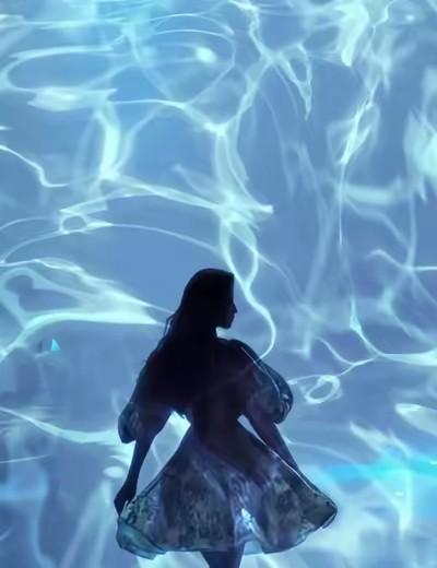 刘亦菲:美得像一个蓝色的梦