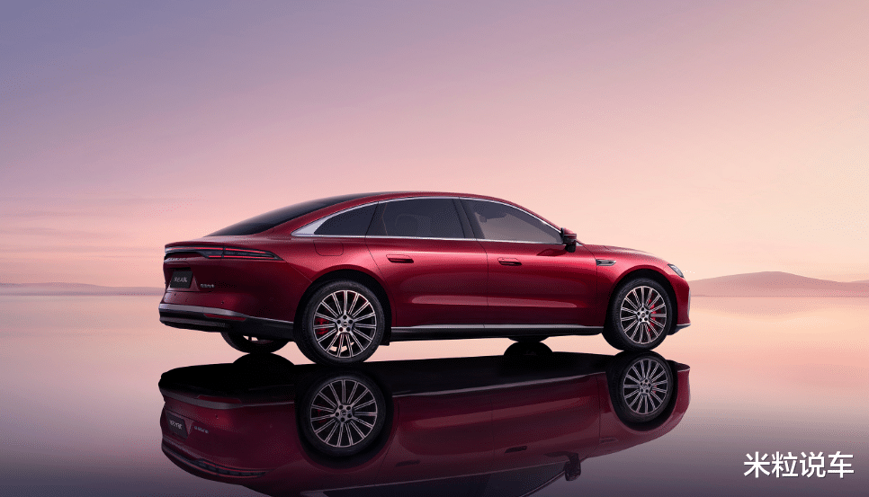 35天订单53565辆！中大型轿跑，全新A9L火了，或10来万定价