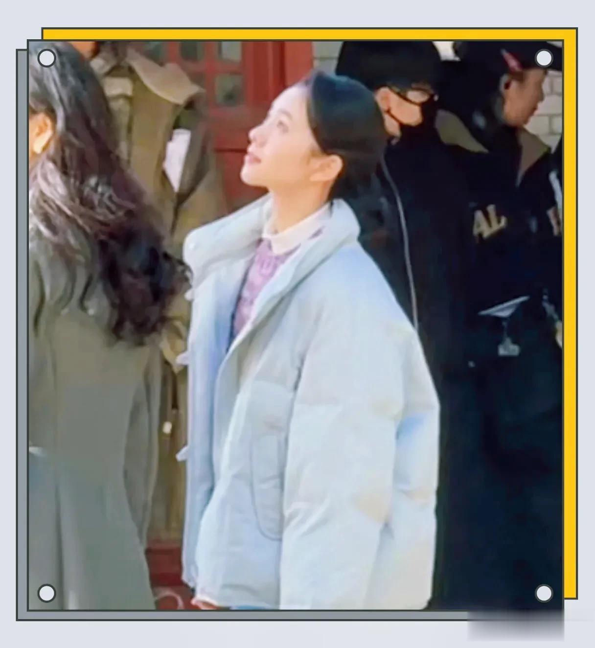 黄轩、刘浩存、王鸥现身北京潭柘寺被偶遇，黄轩表情引热议！