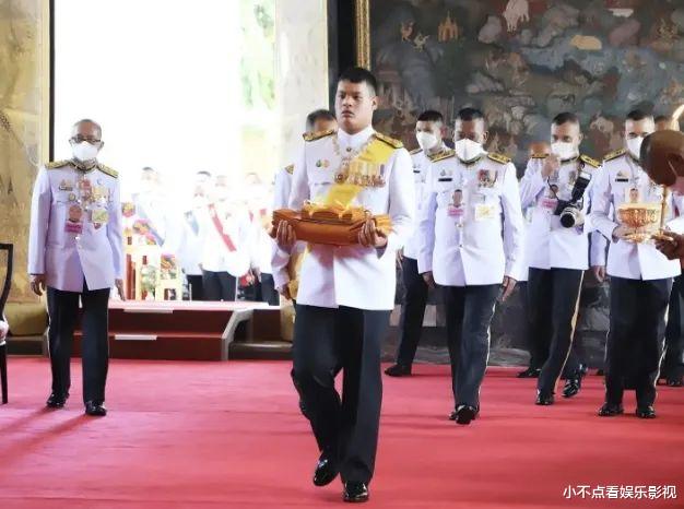 王室官网已经更新!提帮功王储头衔已获得,苏提达彻底没戏了