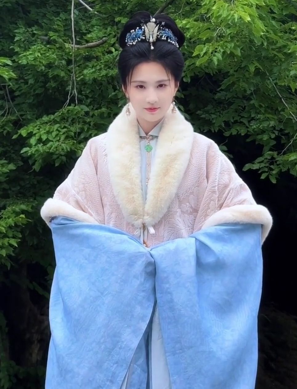 明明相貌平平，演古装却总能艳压一大片，张慧雯怎么做到的