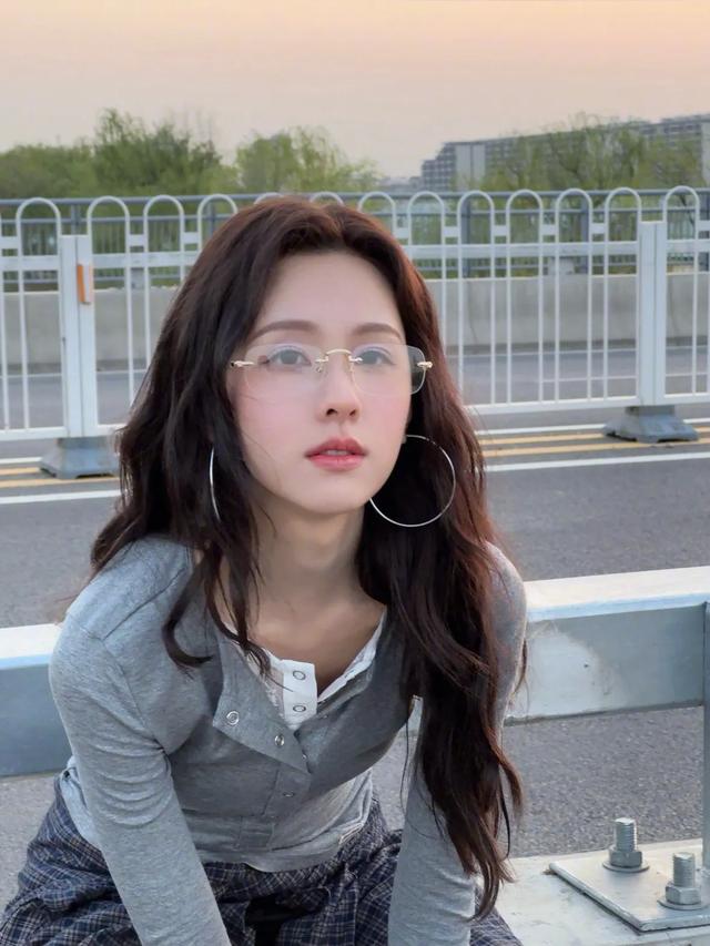 陈都灵写真美图