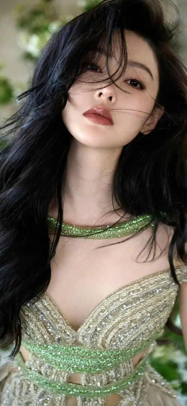 骨感美女张天爱