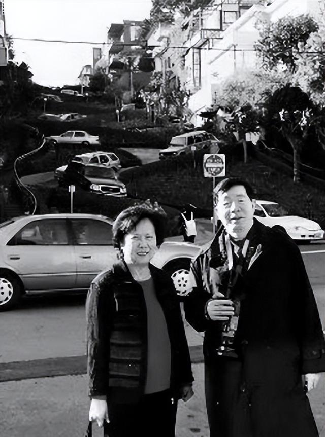 带三个娃嫁小14岁丈夫，病逝7年后，丈夫王崇秋因为思念做出大事