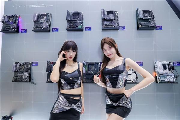 2799元！華碩RO姬首次駕臨AMD主板 還有首款AMD背插