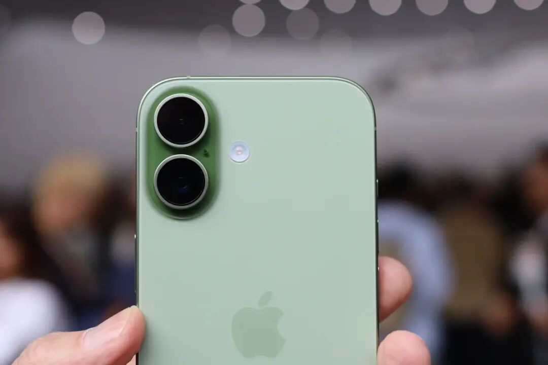 全球售價PK后發現：原來最值得買的iPhone17在中國！