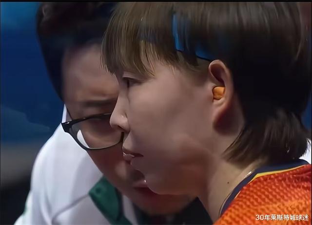 孙颖莎坦诚能赢很幸运！王曼昱可借鉴朱雨玲，戴耳塞对抗球迷干扰