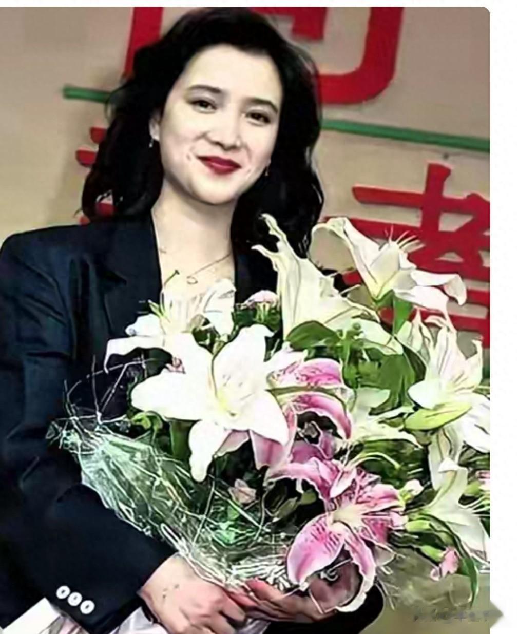 痛惜！61岁何晴离世，开颅术后失语未再嫁，儿子成最后牵挂