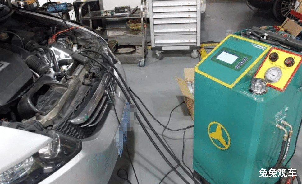 4S店偷着乐！这7个保养“伪科学”，正在榨干你的钱包