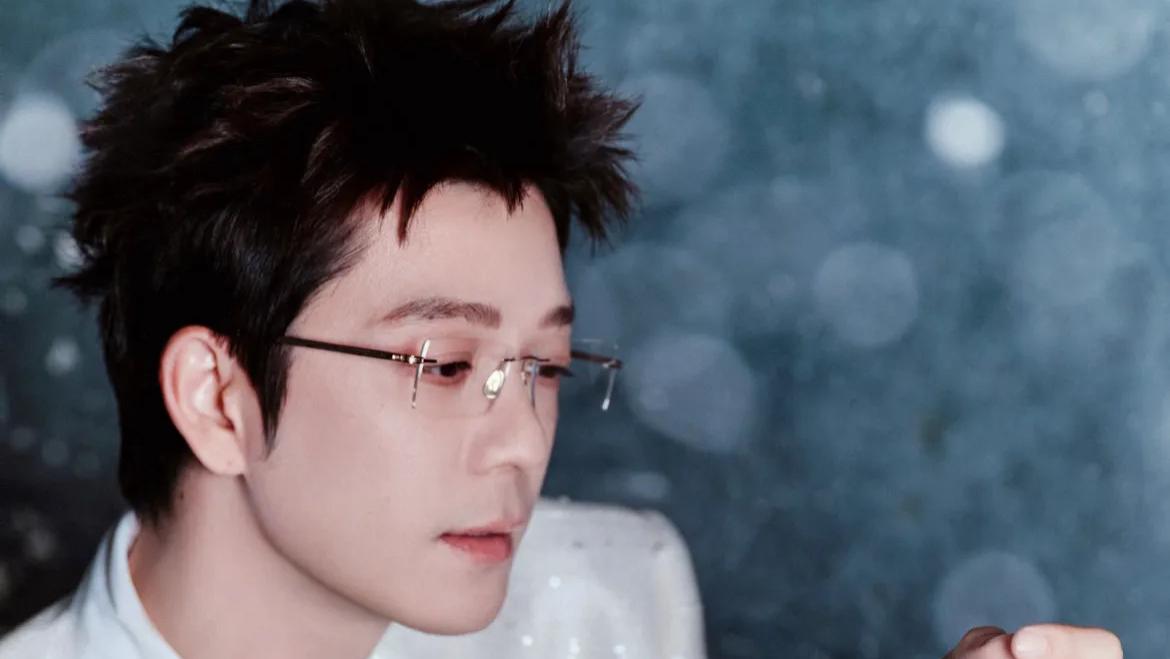 心跳335！王栎鑫退出综艺舞台，娱乐圈高强度录制还该继续吗？