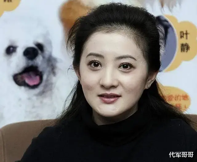 45岁“小婉君”金铭近况曝光！坚持不婚不育，如今住豪宅享受单身生活
