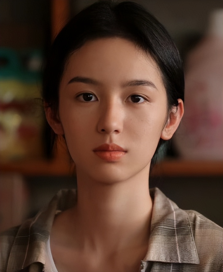 周也被王诗龄吐槽仅1天,更多黑料被扒,耍大牌还对路人甩脸色