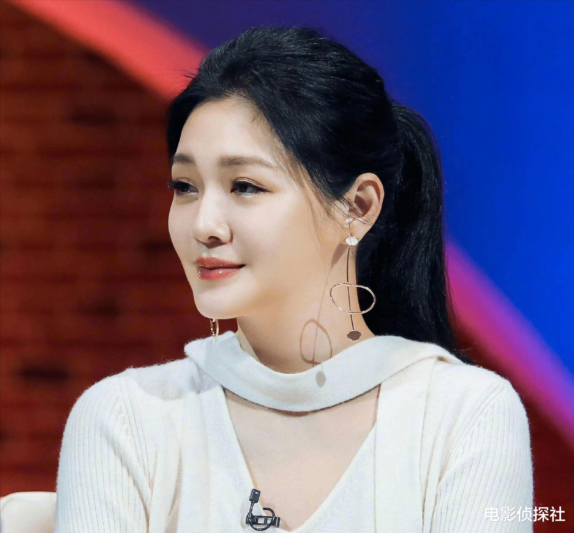 吴佩慈公开大S生前朋友圈：背景和头像全是孩子，个性签名一语成谶