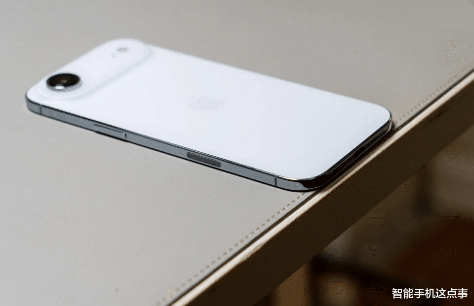 背刺首批果粉！iPhone Air官方大跳水，你后悔買早了嗎？