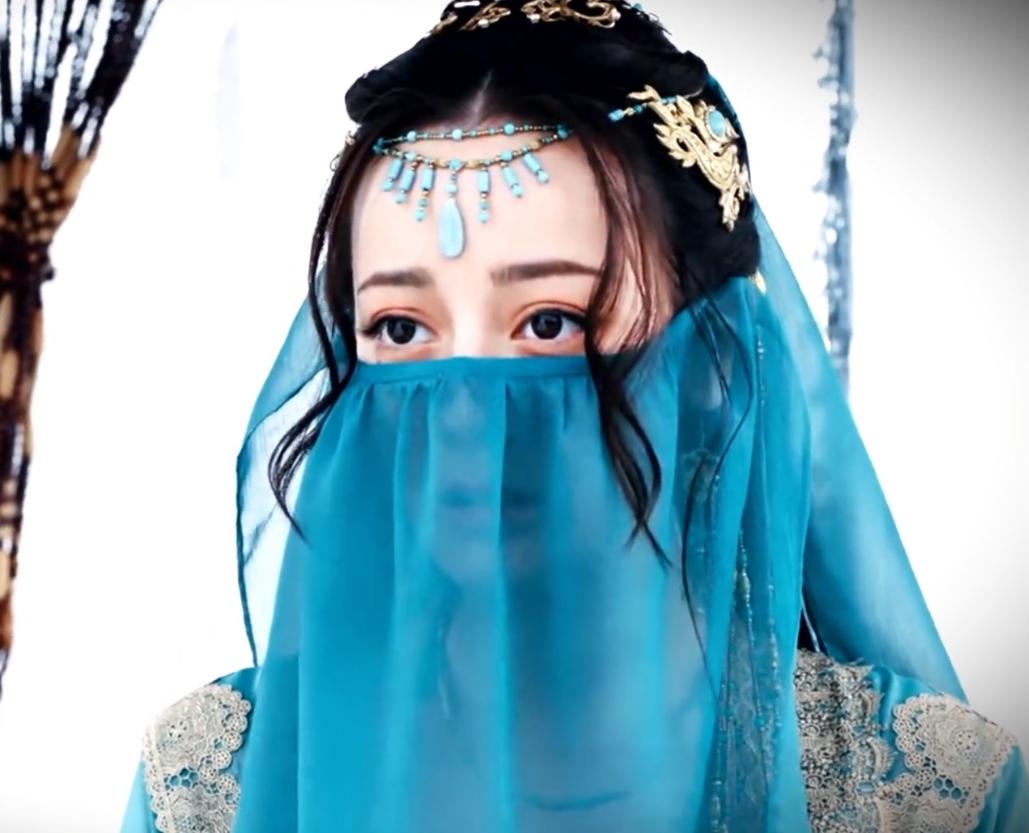 给2025年“进步最大7位女演员”排名，赵丽颖仅第2，第1实至名归