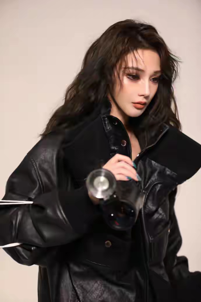 彭小苒野性高光大片