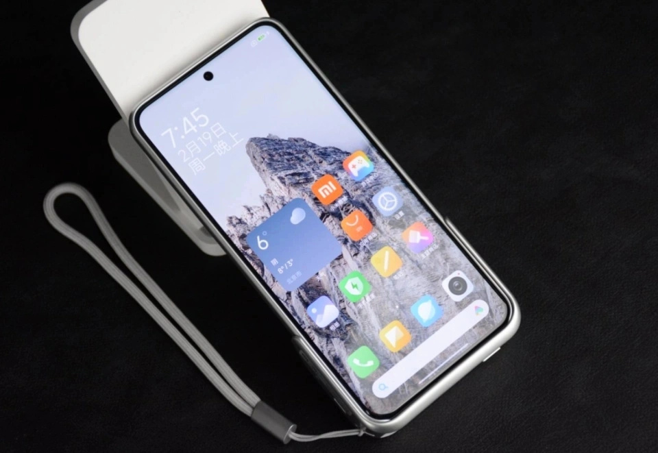 小米宣布清倉，16GB+1TB跌價2590元，高端旗艦降至“谷底價”