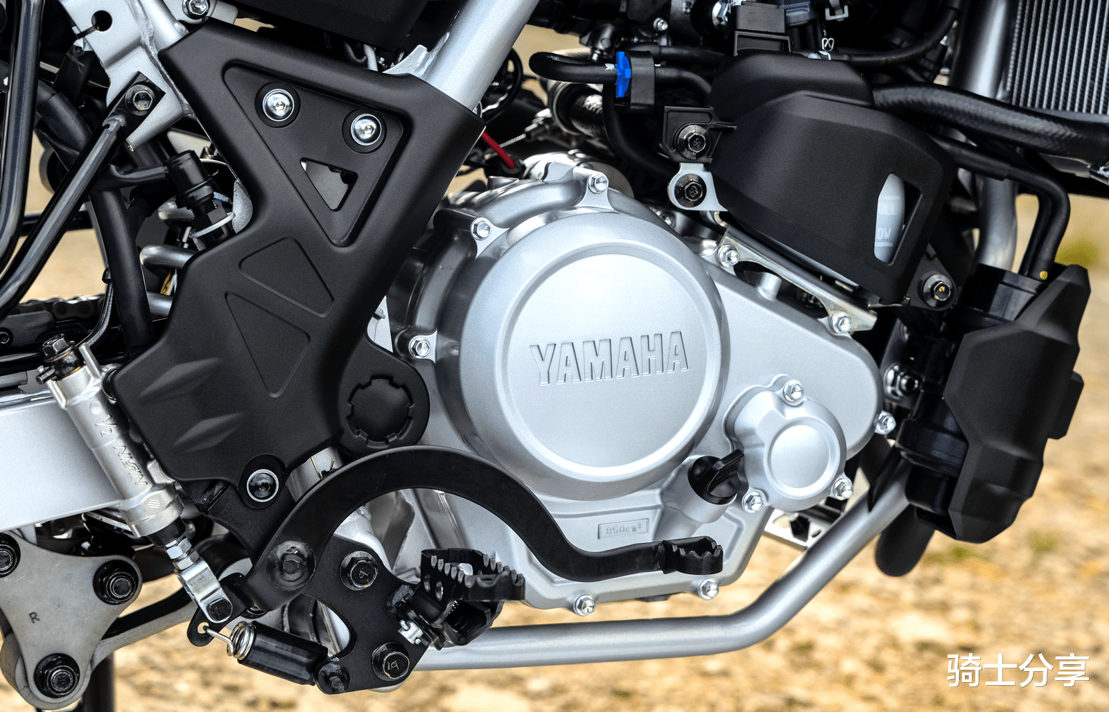 雅马哈发布2026款WR125R,搭载可变气门水冷引擎,小短腿勿入!