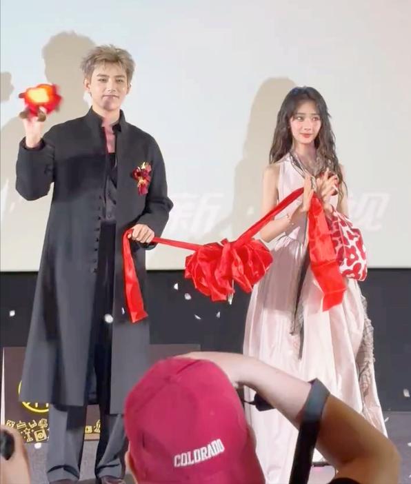 陈飞宇“婚庆式剧宣”在全网火了，把内娱的浮夸可笑展现淋漓尽致