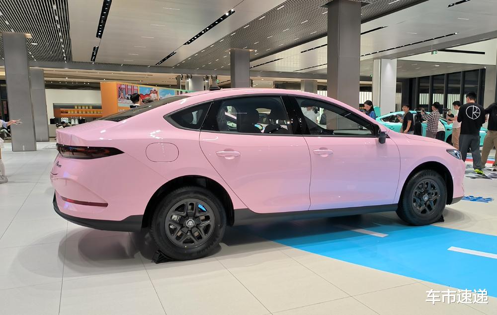 全系限时6.98万起，新增进取型，第二代秦PLUS上市