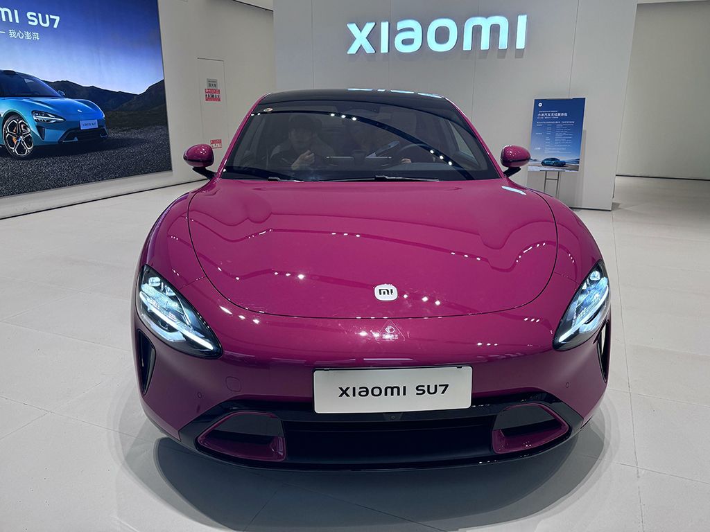 小米现车开售后，二手车行情崩塌，还要等明年换代SU7吗？