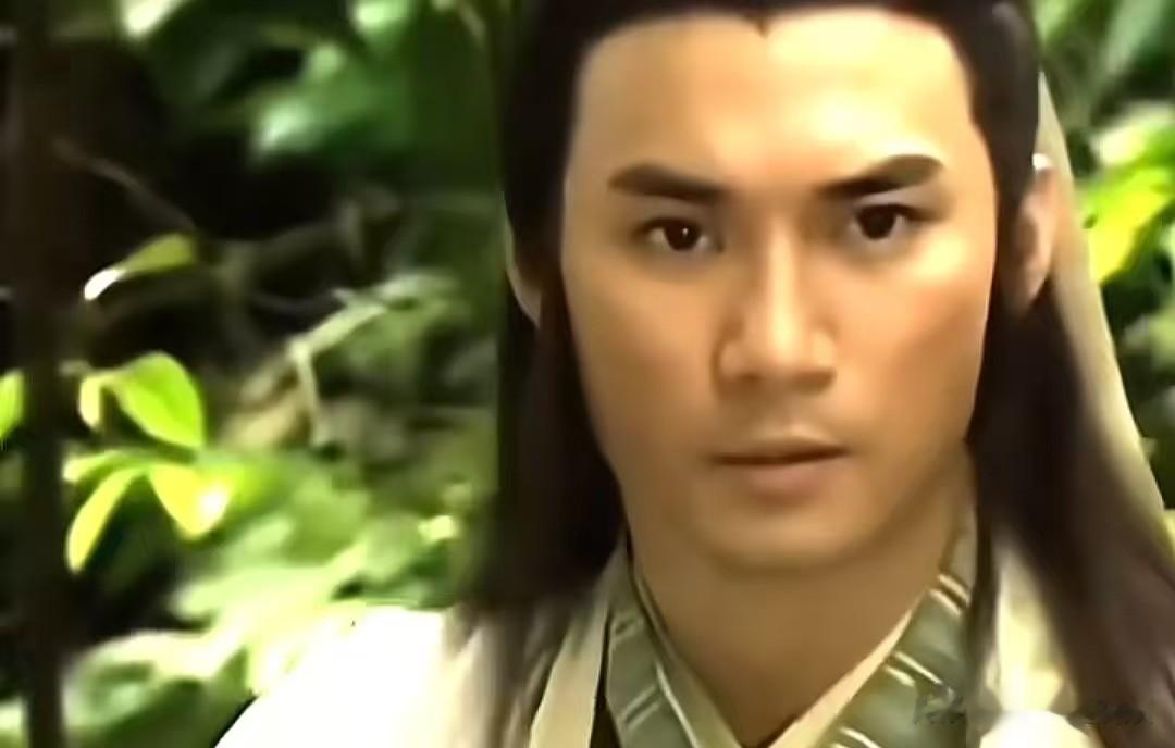 香港知名演员双鬓斑白，至今仍未结婚，和同性友人感情稳定