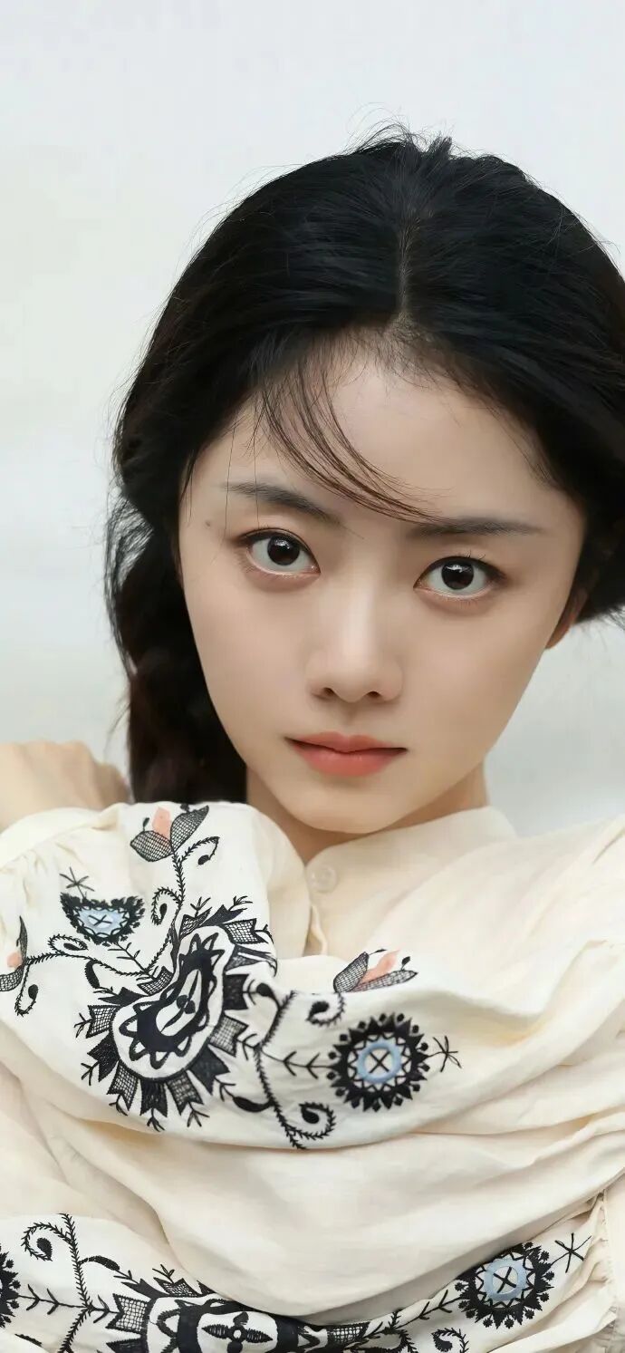 灵动谭松韵活力壁纸