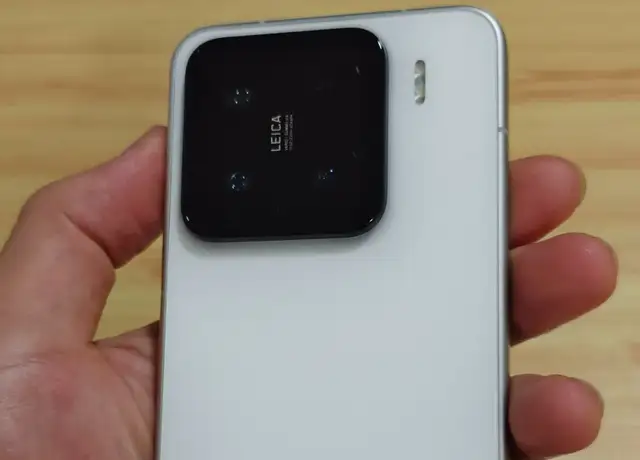 小米15降到“地板價”，最保值旗艦系列一去不復返！