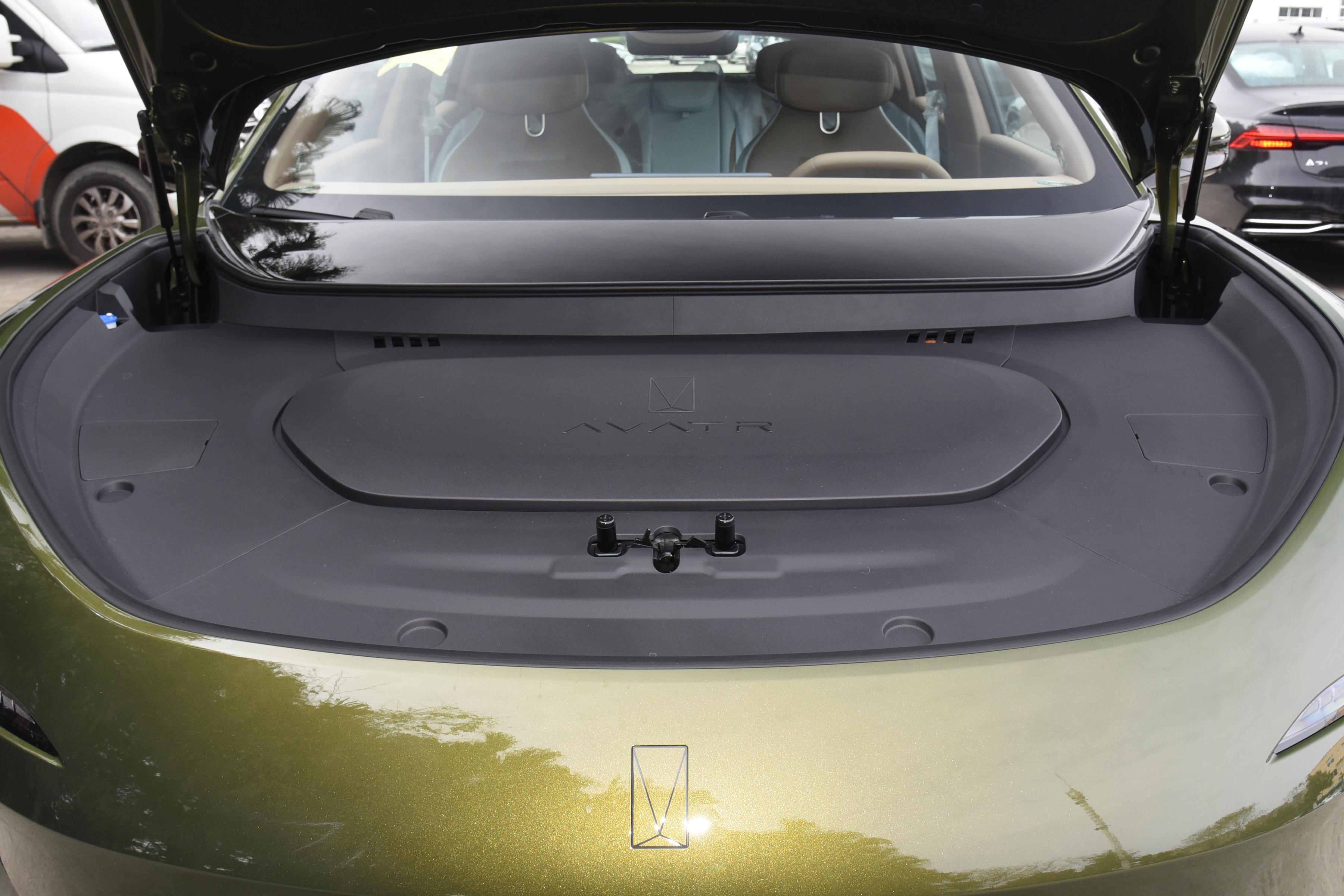 纠结深蓝S07还是阿维塔07？我亲身体验了一把，感受差异很大