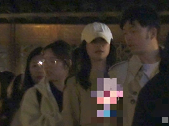 蓝盈莹新恋情疑曝光，和男子吃同一碗蛋糕 男方神似杜海涛被嘲太丑