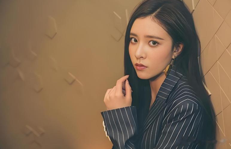 和张一山同居，和鹿晗传绯闻，她连杨迪都不放过？