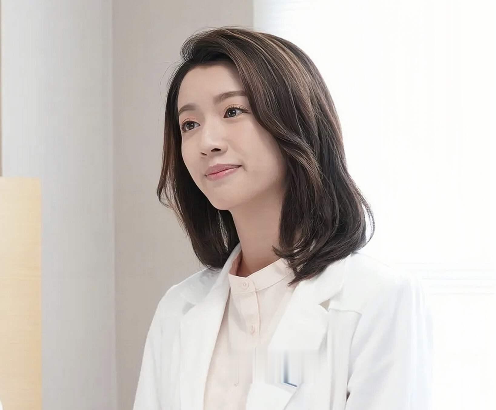 TVB知名女星两年无剧可拍，传获猛人照顾待嫁，因丑闻路人缘变差