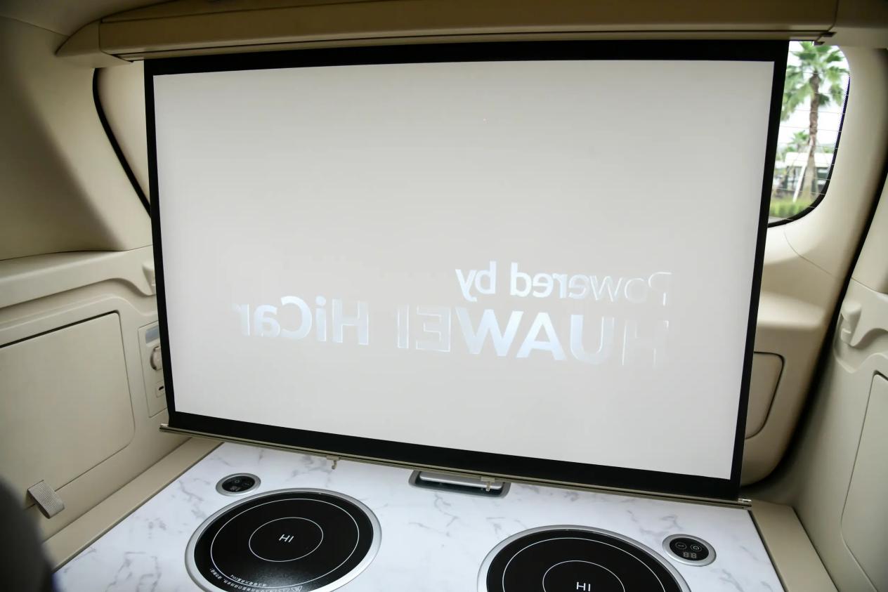 11.98万起!电四驱或230km超长续航随便选,插混SUV“卷王”来了