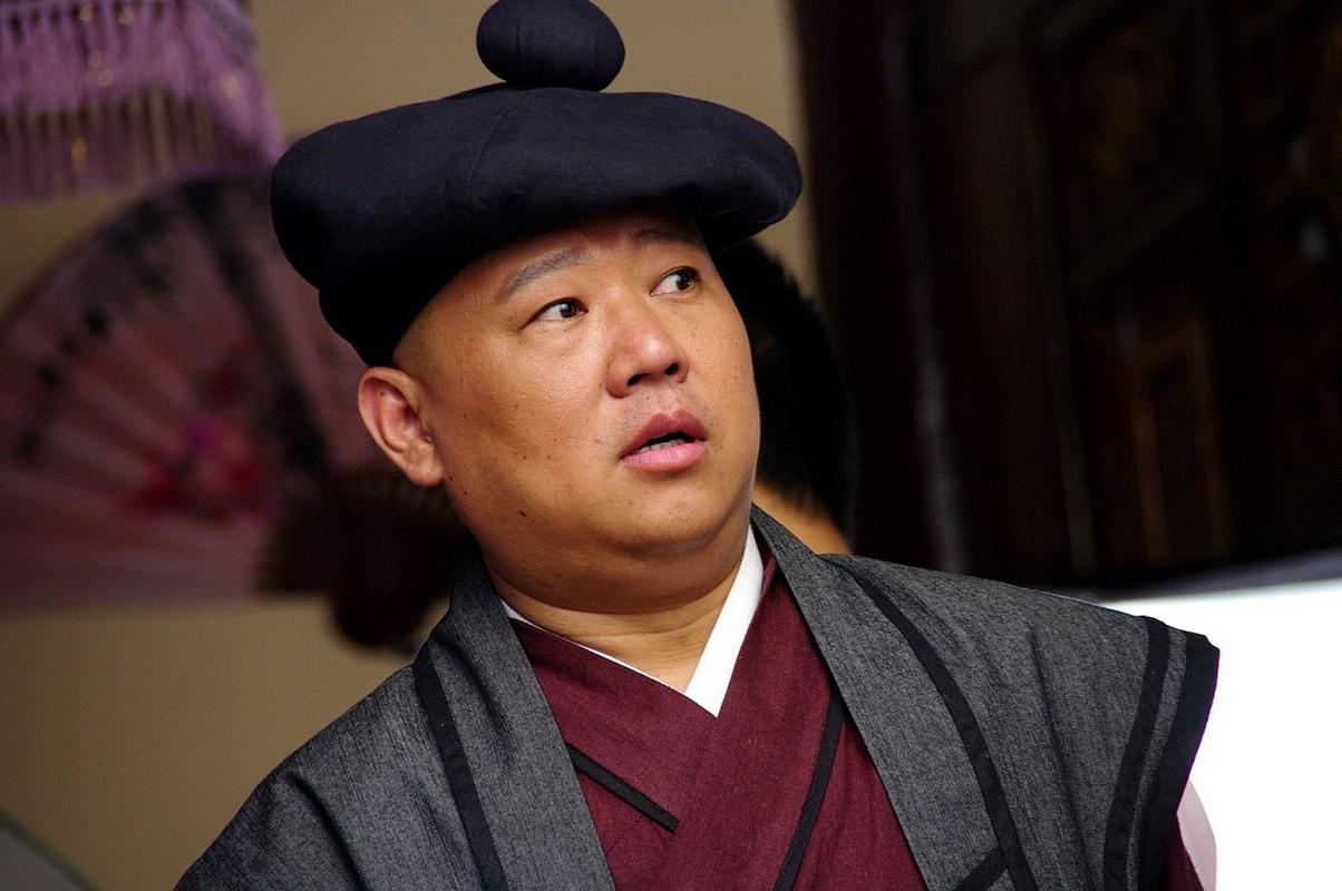 跨年相声晚会名单曝光!德云社演员集体缺席,撕碎了郭德纲的体面