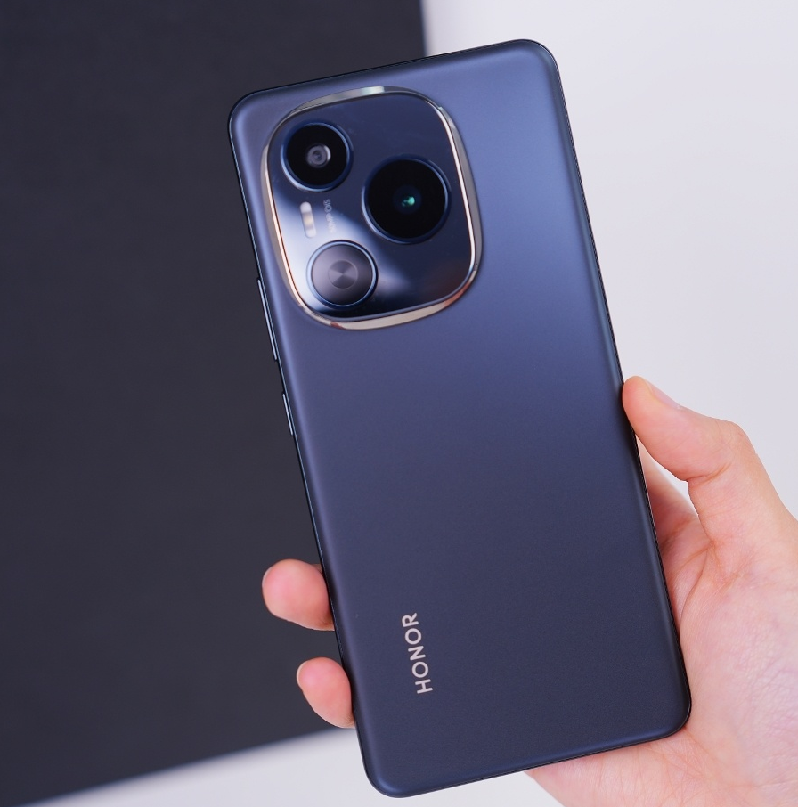 榮耀不講武德！8000mAh+512GB+衛星通信，國補后可以“閉眼買”