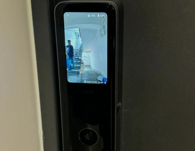 智能鎖正退出中國家庭？聽開鎖師傅說完，我連夜換成回了鐵將軍！