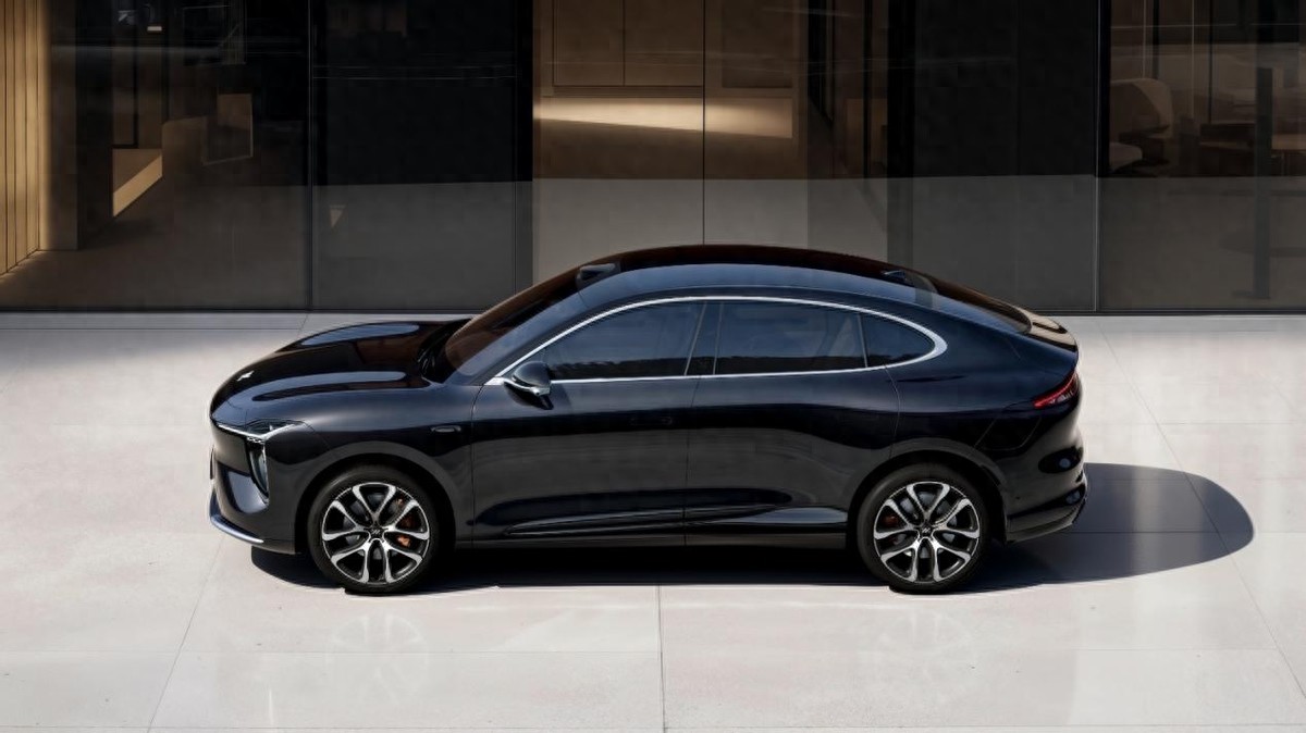 新一代智己LS6八款车型全揭秘:超级增程66 Max成“版本之子”