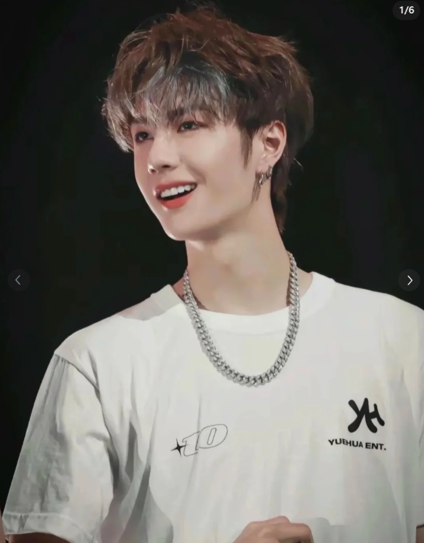 顶流之战白热化！肖战王一博断层称王，迪丽热巴杨紫能否逆袭？