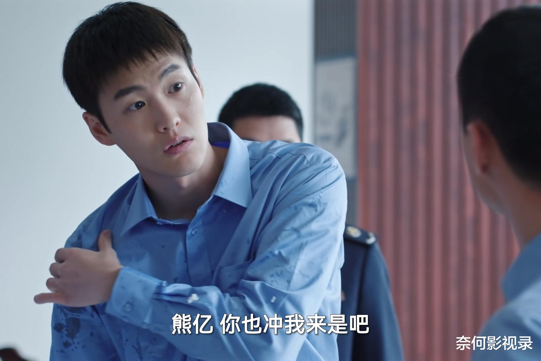 大河之水:看懂陈大军的死亡真相,才发现,李东杰不是第二个卧底